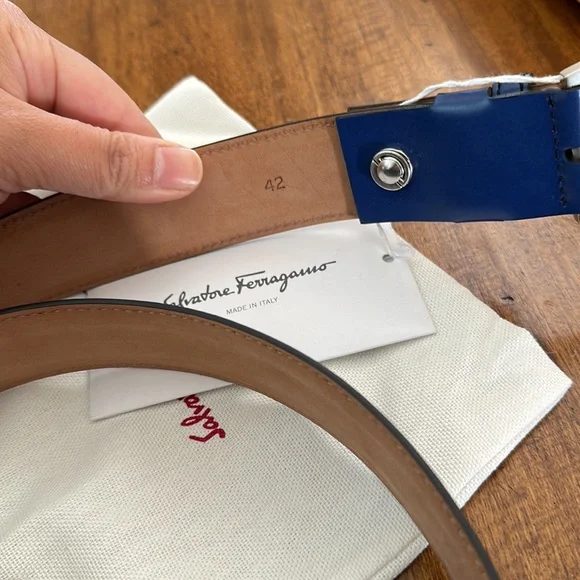 NWT Ferragamo blue marine leather belt